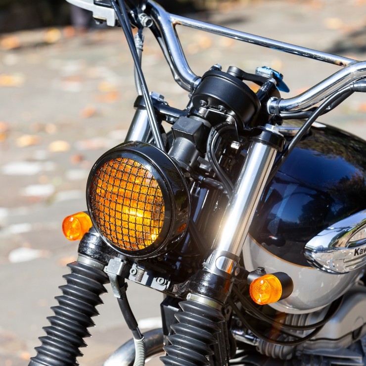 SR400 SR500 W400 W650用 ヘッドライトステー ベーツライト 汎用 国内
