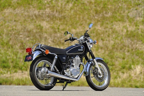 送料無料 オーヴァーレーシング OVER SSメガホンマフラー SR400（FI