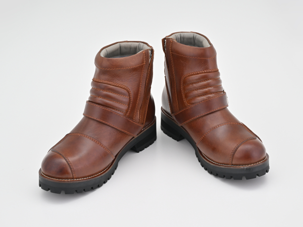 デイトナ(DAYTONA)ライディングブーツ⭐新品未使用箱付き⭐ DAYTONA（デイトナ） TCX-7307W TCX (ティーシーエックス) バイク用