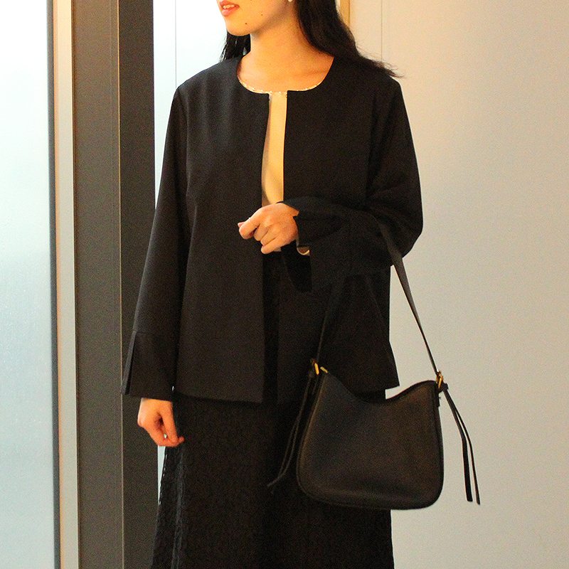 MB mint breeze（エムビーミントブリーズ） ノーカラー ジャケット