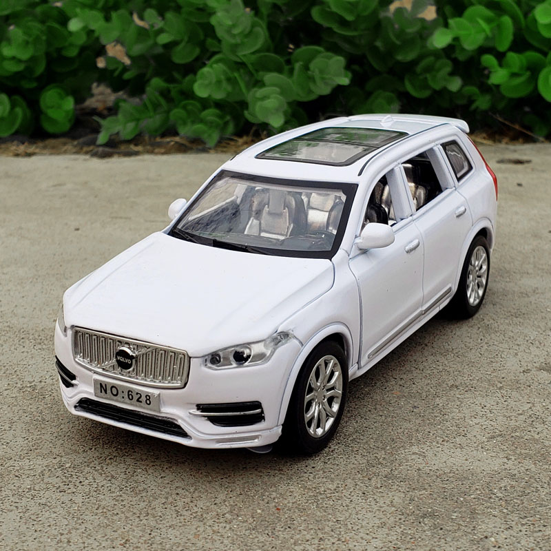 W2022731 ミニカー ボルボ XC90 1:32スケール エンジン音 ライト点灯