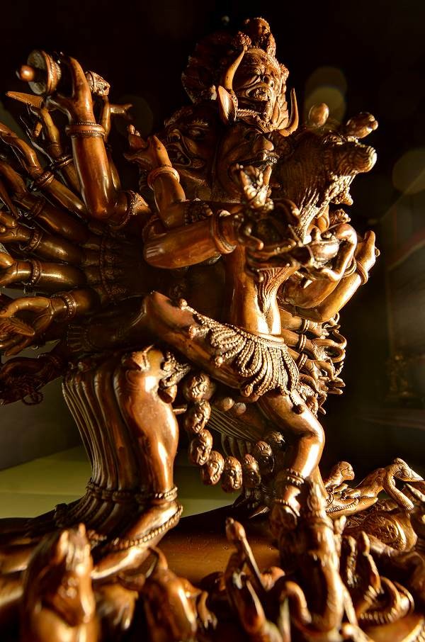 大威徳明王（ヴァジュラバイラヴァ）銅造彫金仕上げ : 仏像仏画