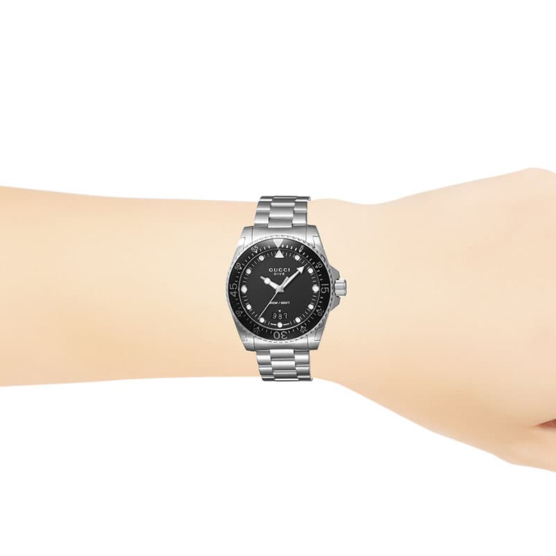 GUCCI 腕時計 ブラック/シルバー グッチ 腕時計 GUCCI 時計 ダイヴ DIVE メンズ ブラック シルバー 男性