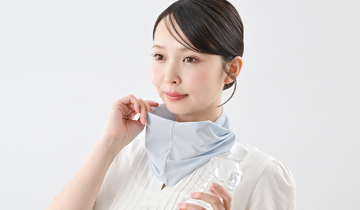 かぶるだけ 外さずに下げるだけ