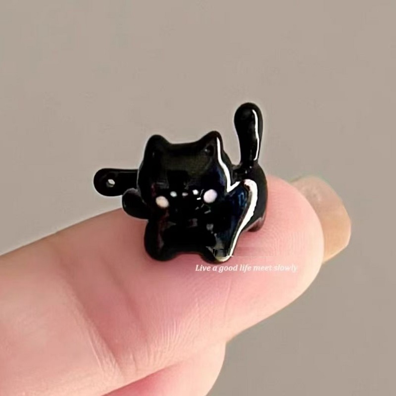 イヤーカフ カラーネコ 猫 ねこ ピアス
