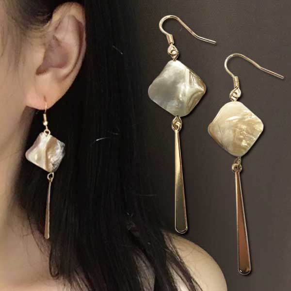 送料無料 3点以上50％オフ 天然シェルパーツが上品な ピアス フック