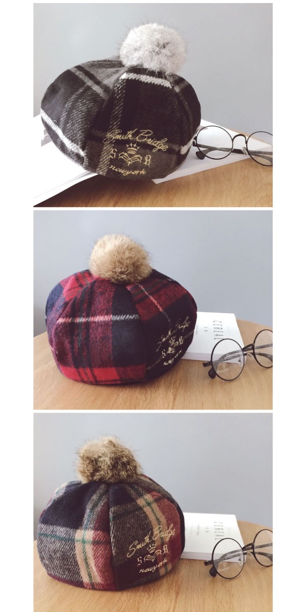 エンブレム刺繍入りのふんわりチェックベレー帽