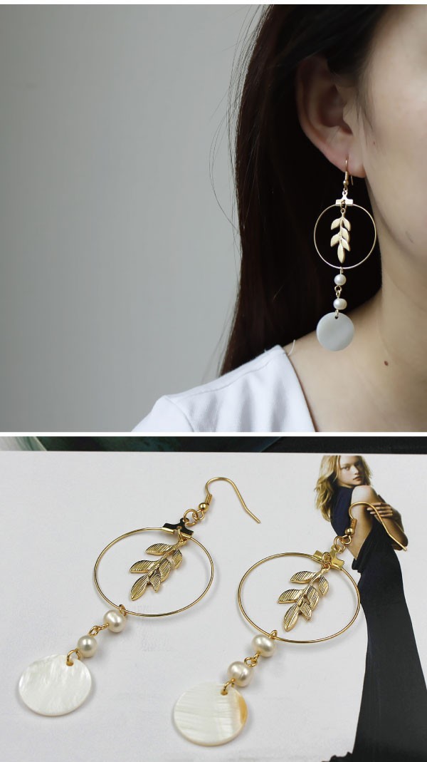 送料無料 3点以上50％オフ シェル リーフプレートが上品なピアス