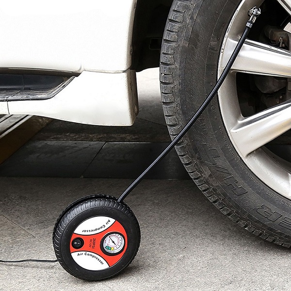 エアーコンプレッサー 12v 小型 エアコンプレッサー 車 バイク