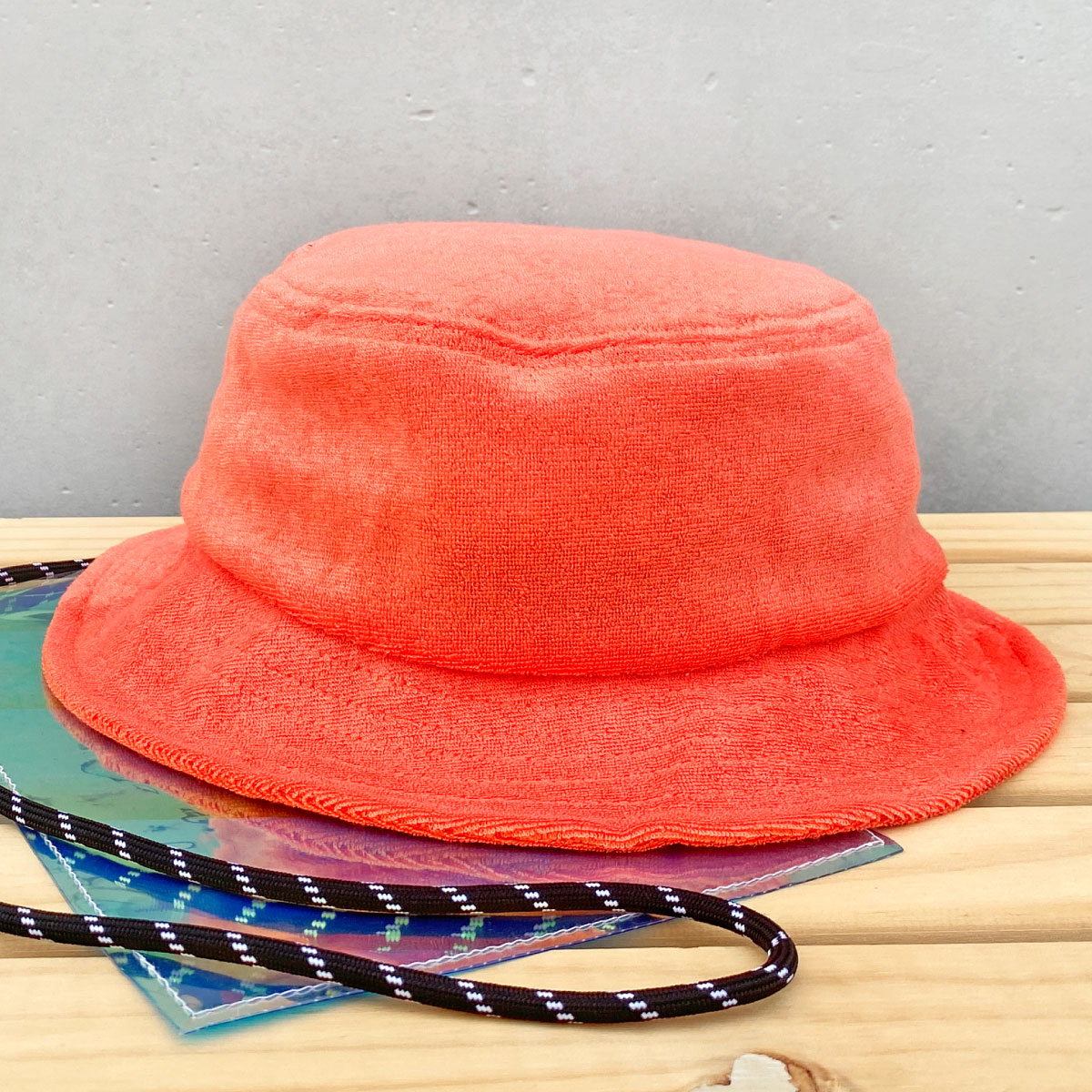 ふんわりパイル生地のバケットハット 帽子 男女兼用 UV90%カット クリアサコッシュ付き hat-...