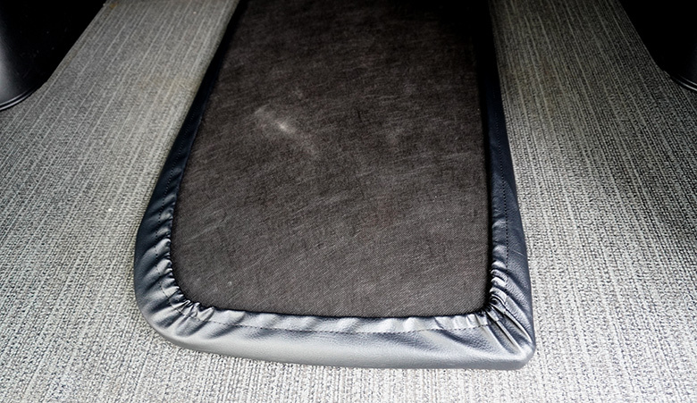 ハイエース 2WAYベッド ベッドキット [パンチカーペット]+レザー