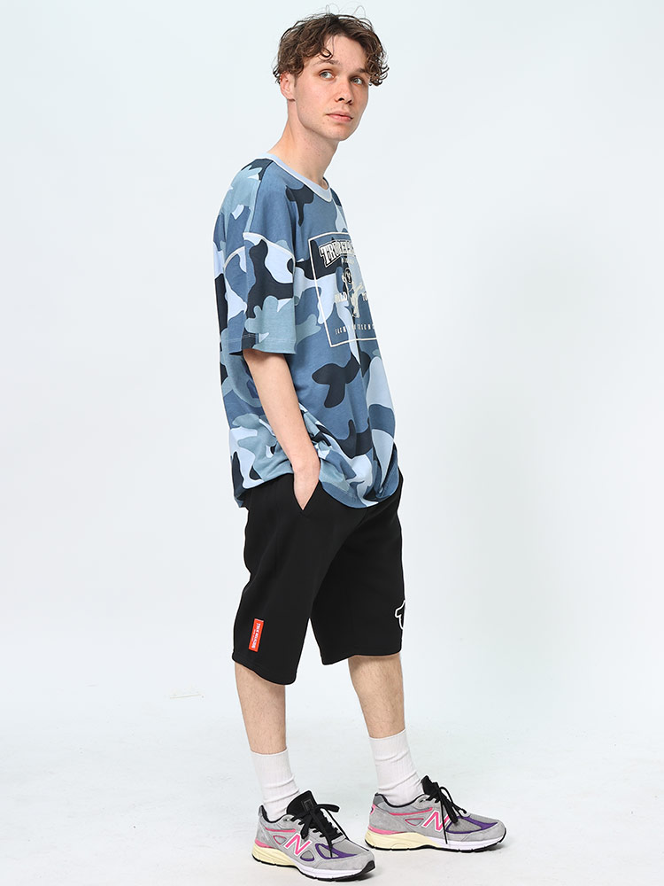 TRUE RELIGION ☆【注目】 ロゴが目を惹く クロップド Tシャツ トゥルーレリジョン Tシャツ BOXロゴ カモフラ Y2K 00s 107929