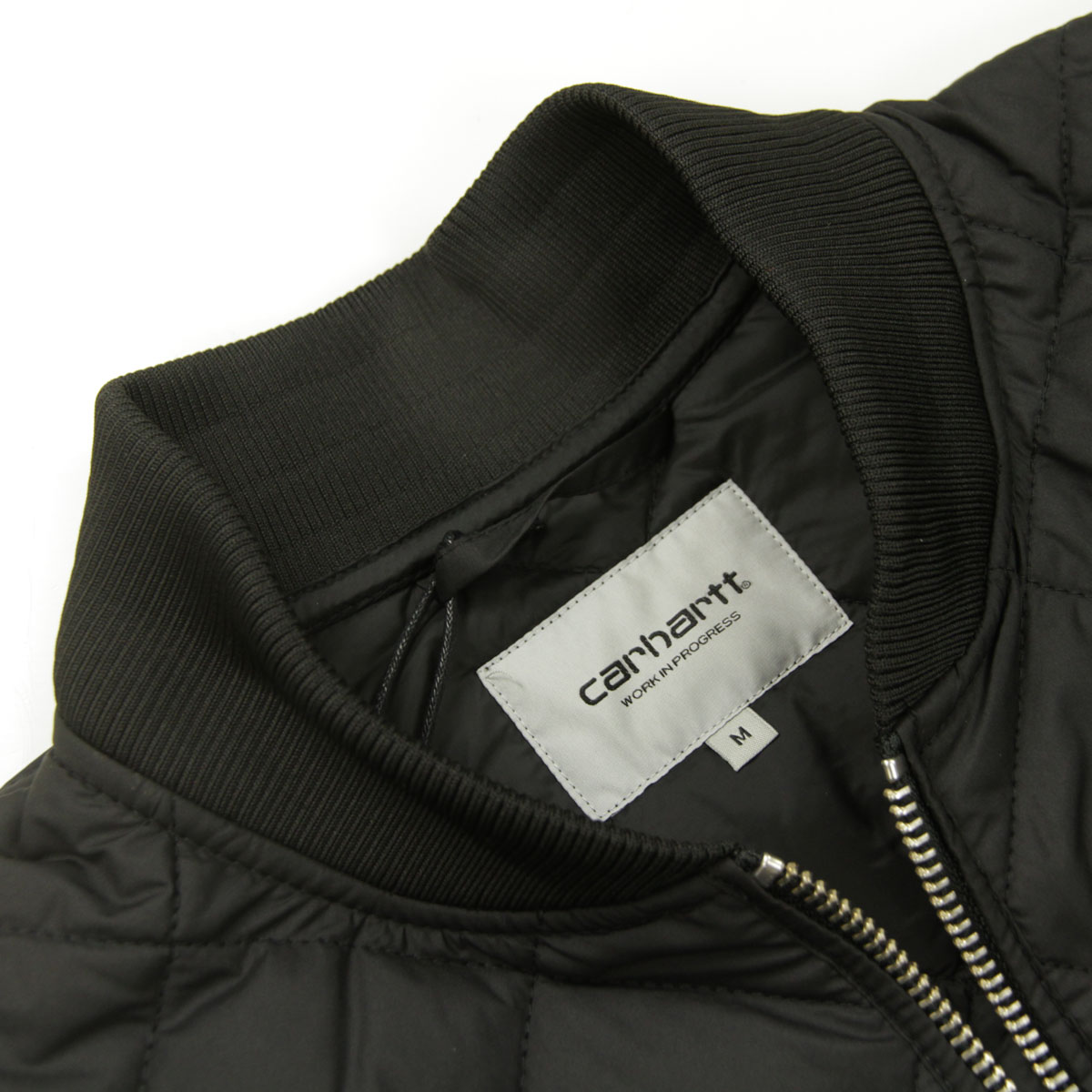 Carhartt wip アクティブジャケット Mサイズ 黒 キルティング Carhartt カーハート ダックキルティングフードジャケットアクティブ