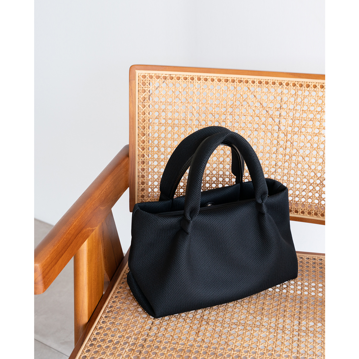 新品未使用⭐︎I NEEDMORE SHOES バスケットバッグ　キャメル BAG – I NEED MORE SHOES