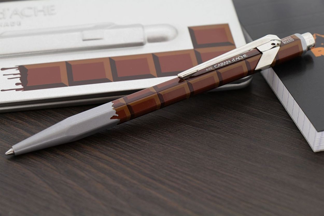 CARAN d'ACHE（カランダッシュ） ボールペン CARAN d'ACHE 849 POPLINE