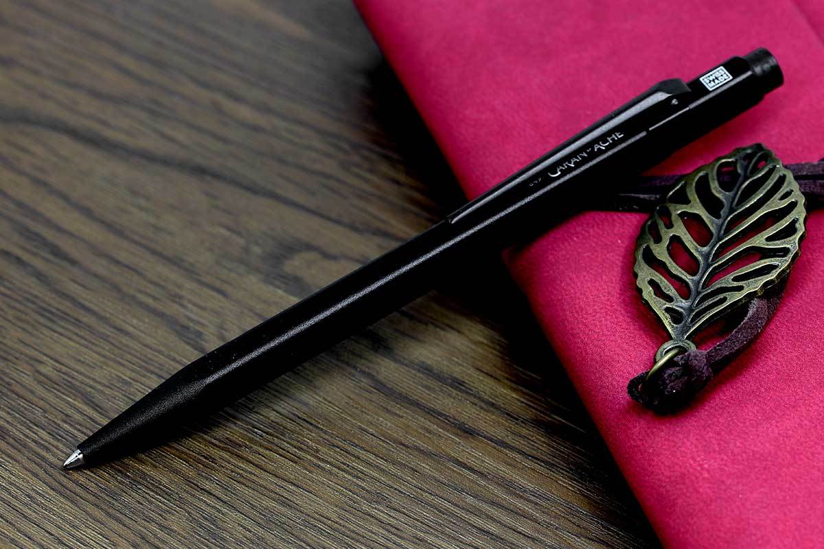 CARAN d'ACHE（カランダッシュ） ボールペン CARAN d'ACHE 849 Gift