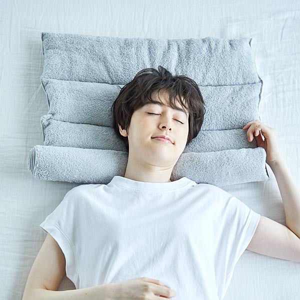 今治睡眠用タオル2