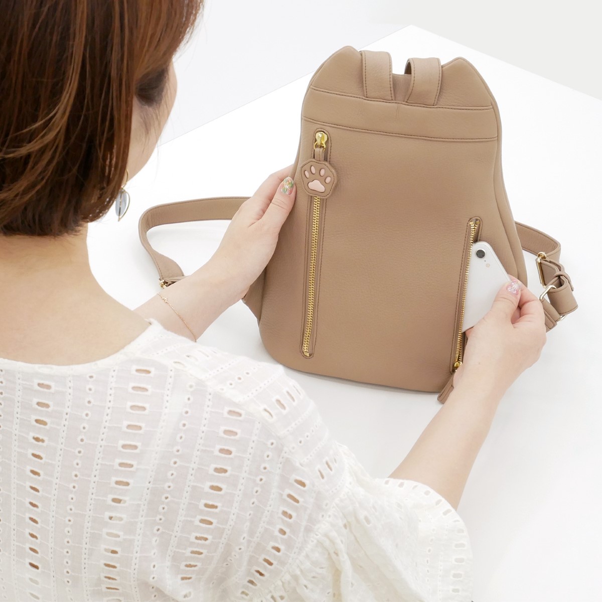 イビサ公式 リュック 猫 ネコ バックパック 人気 ねこ 大人 本革