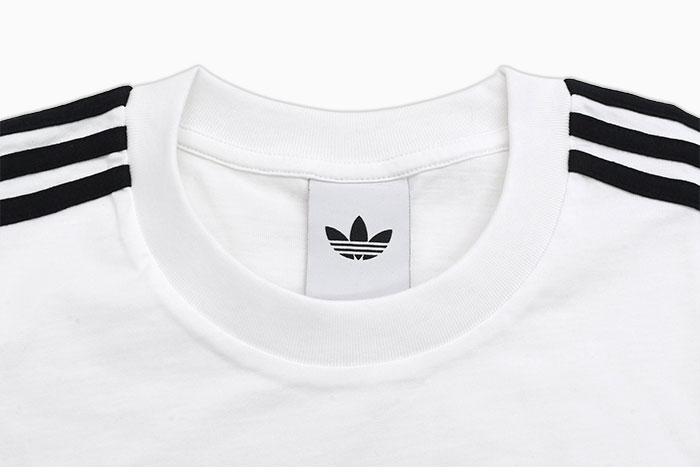 adidasアディダスのTシャツ Adicolor 3 Stripes Oversized05