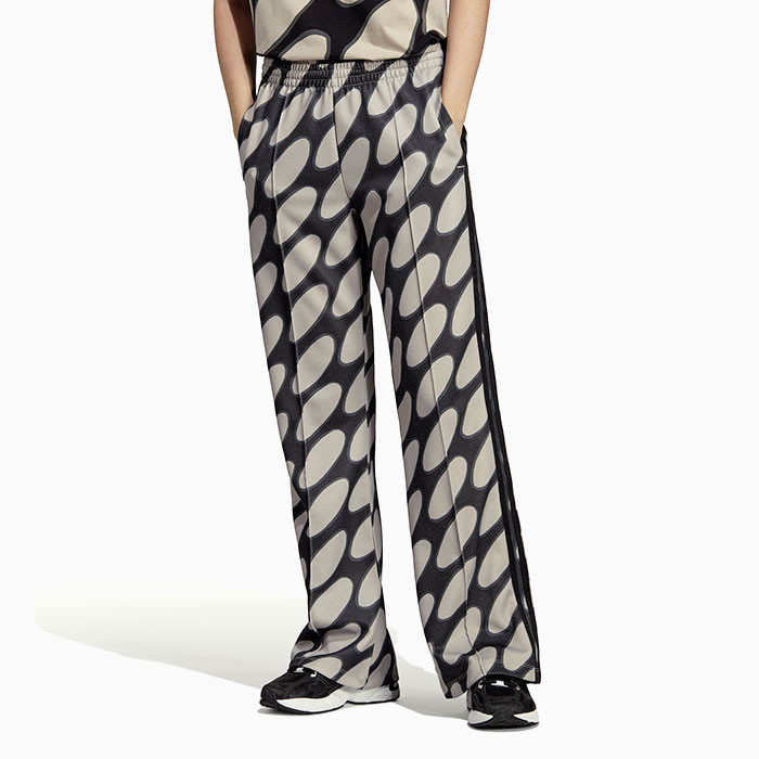 アディダス　マリメッコ　トラックパンツ　adidas marimekko etre_la384