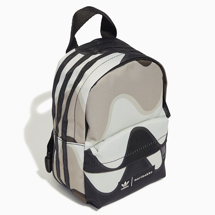 【美品】adidas × marimekko コラボ バックパック リュック Amazon.co.jp: adidas(アディダス) レディース WOMEN'S