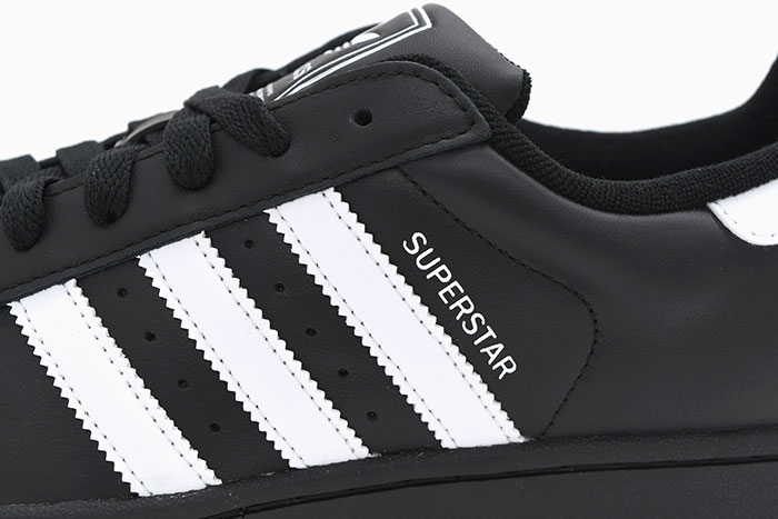 アディダス アディバリーケード5 　26.5センチ　 白×紺 ADIDAS SKATEBOARDING SUPERSTAR / WHITE/CORE BLACK/GUM