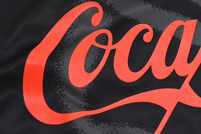 adidasアディダスのカットソー Coca-Cola Teamgeist 26 Jersey Crew18