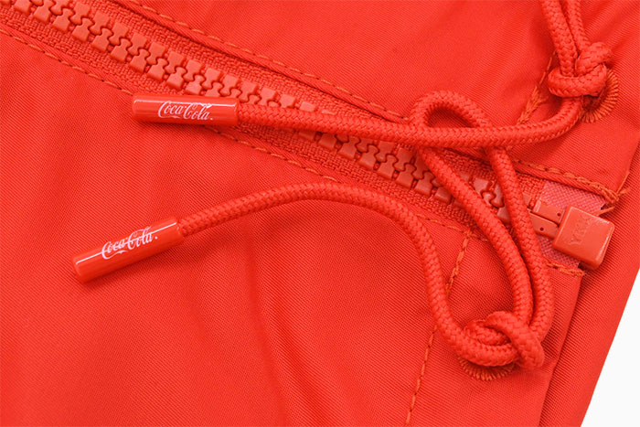 adidasアディダスのジャケット Coca-Cola Nylon Parka15