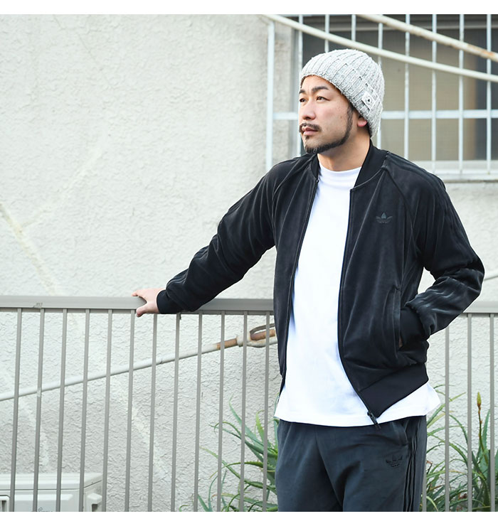 adidasアディダスのジャージー Velour SST Track Top07