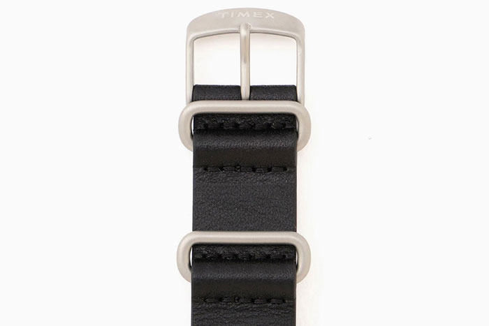 AVIREXアビレックスの腕時計 TIMEX Type-25A09