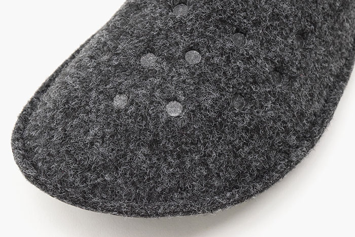 crocsクロックスのサンダル CLASSIC SLIPPER07