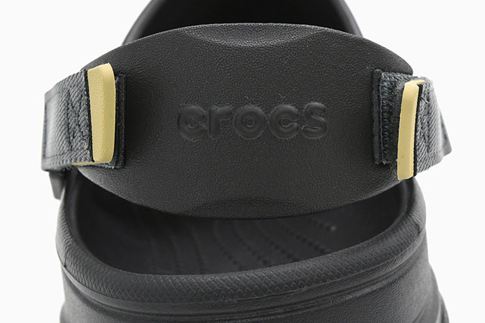 crocsクロックスのサンダル クラシック オール テレイン クロッグ05