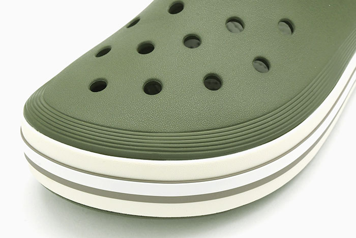 crocsクロックスのサンダル クロッグ05