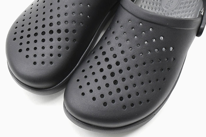 crocsクロックスのサンダル クロッグ06
