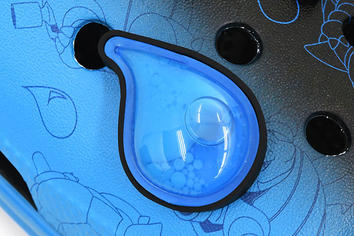 crocsクロックスのサンダル POKEMON VERSUS CLOG06