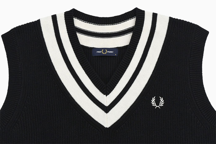 フレッドペリー ベスト FRED PERRY メンズ ストライプド トリム V