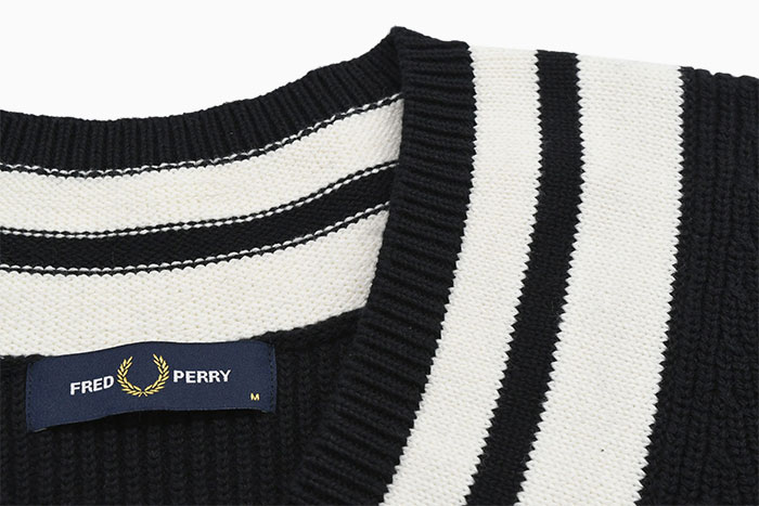 フレッドペリー ベスト FRED PERRY メンズ ストライプド トリム V