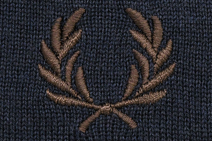 フレッドペリーｘミュベール コラボ ニット セーター 長袖 青 8 IBO13 FRED PERRY（フレッドペリー） セーター メンズ ファイン ニット