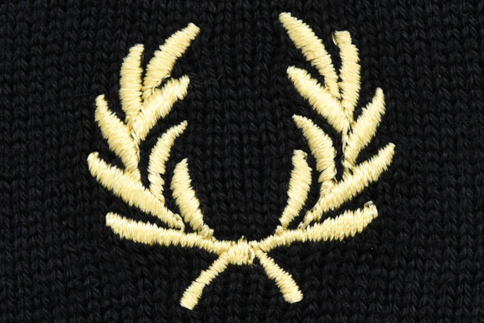 24SS フレッドペリー クラシッククルーネック XL ニット 黒 金刺繍 FRED PERRY フレッドペリー セーター メンズ クラシック クルー