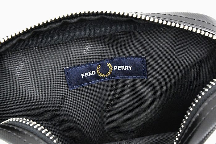 新品未使用品　FRED PERRY フレッドペリー ウエストバッグ　ショルダー FRED PERRY（フレッドペリー） ショルダーバッグ メンズ レディース