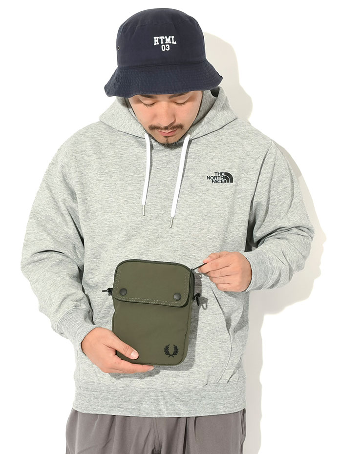 FRED PERRY（フレッドペリー） ショルダーバッグ クリンクル ナイロン