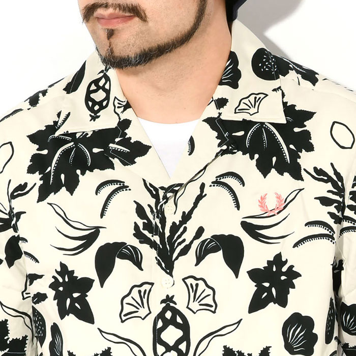 【FRED PERRY】 リバティシャツ 花柄 半袖 フレッドペリー ブラック FRED PERRY（フレッドペリー） シャツ 半袖 メンズ ボタニカル