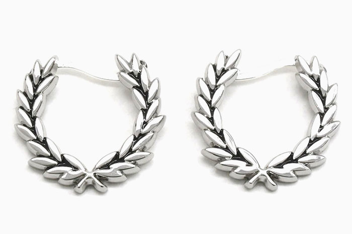 FRED PERRY（フレッドペリー） ピアス ローレル リース ミニ