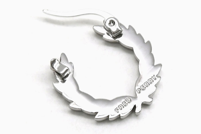 FRED PERRY（フレッドペリー） ピアス ローレル リース ミニ