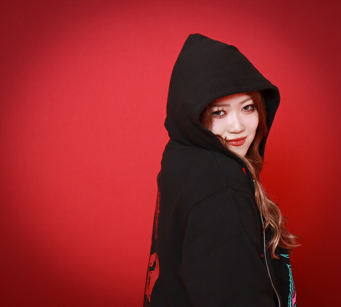 HTML03 1月末発送予定 HTML ZERO3×STARDOM 鈴季すず コラボ パーカー