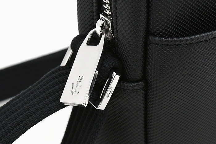 LACOSTE ラコステ ショルダーバッグ クラシック スリム LACOSTE ラコステ ショルダーバッグ クラシック スリム