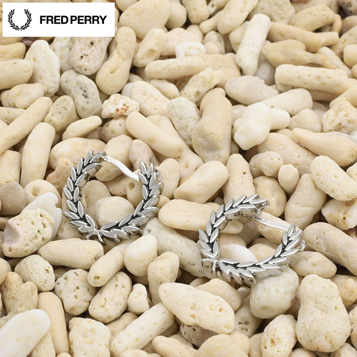 FRED PERRY（フレッドペリー） ピアス ローレル リース ミニ