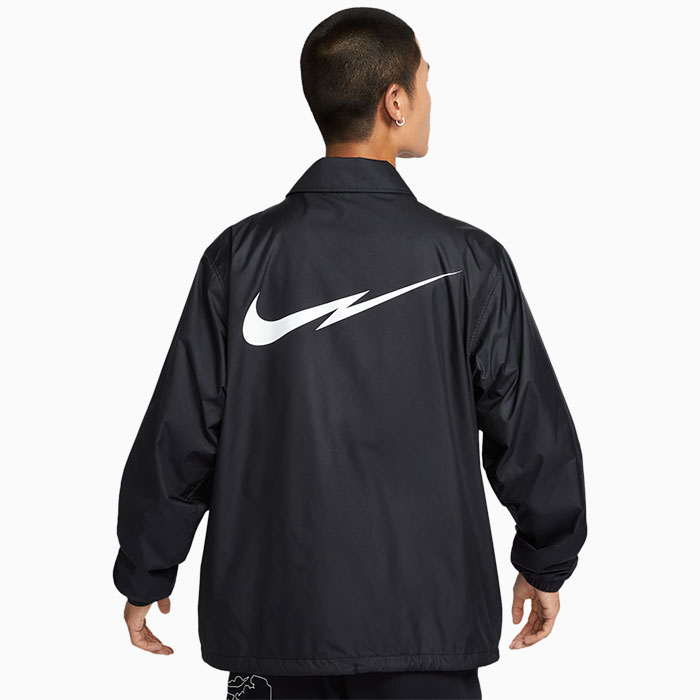 NIKEナイキのジャケット Club Bolt Coach JKT03