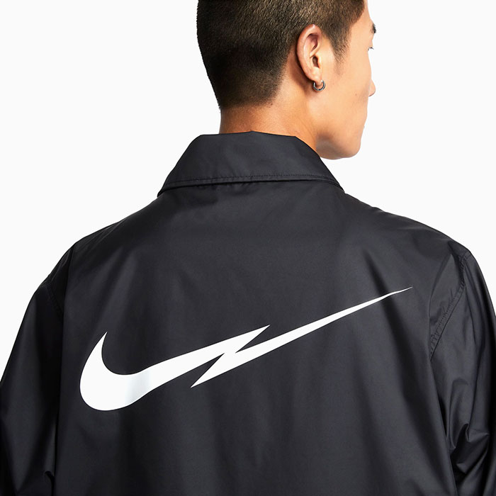 NIKEナイキのジャケット Club Bolt Coach JKT05