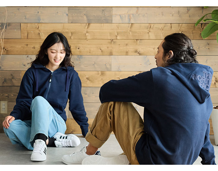 THE NORTH FACEザ ノースフェイスのパーカー リアビュー04